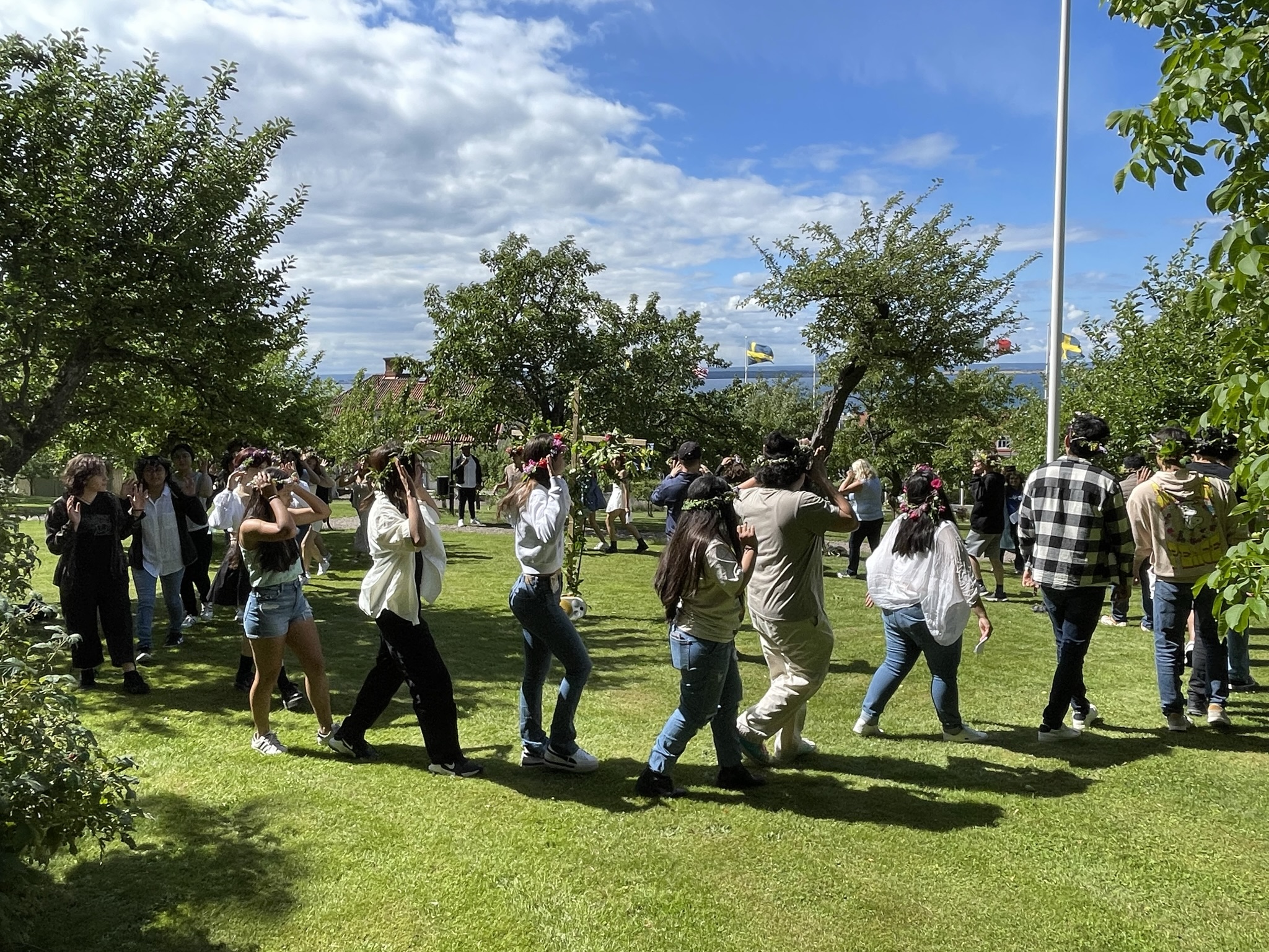 Dancing around the midsummer pole