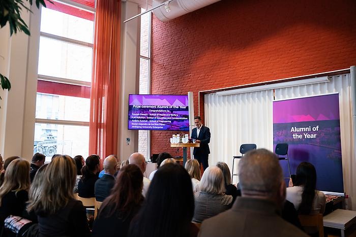 Salem Seifeddine, prorektor på JU, modererar eventet