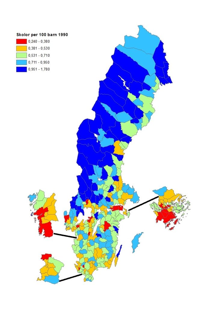 Skolor per 100 barn 1990