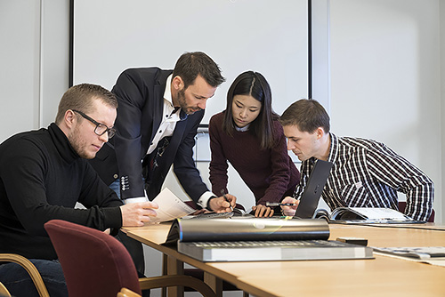 Innovation runway, students working with the company Industrilås. Photo: Richard Lindor, Duo Fotografi