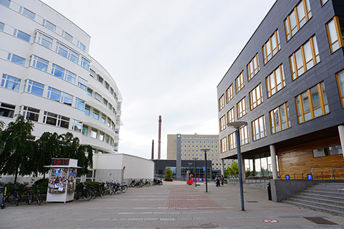 Bild på campus